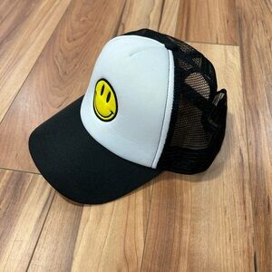 Trucker hat